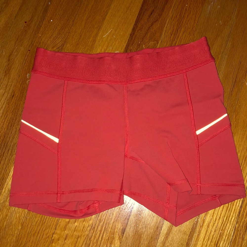 Pink lululemon spandex shorts